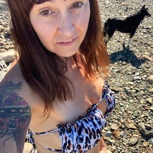 Meet your Posher, Roxanne